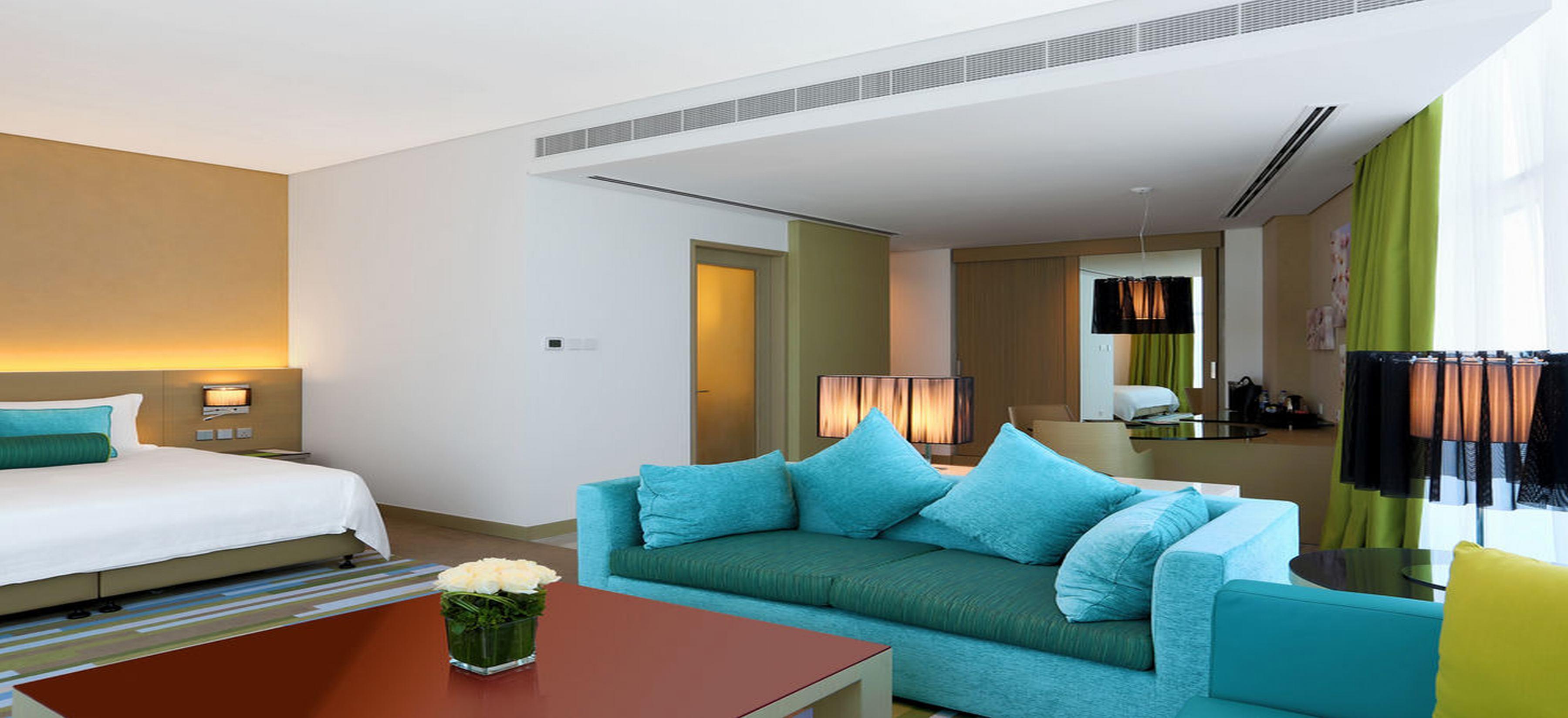 Downtown Rotana Hotel Manama Exterior foto A suite at the hotel